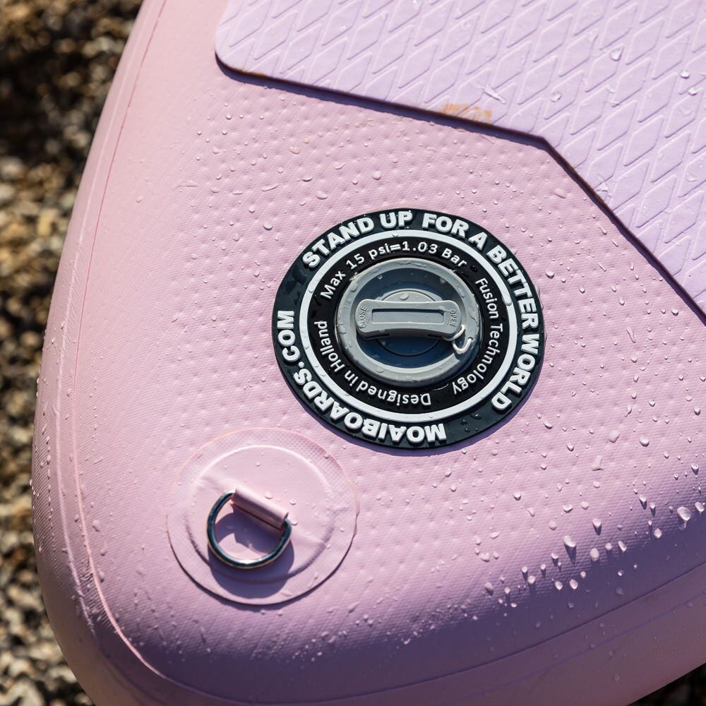 woman paddleboard moai woamns series 106 detail  ventil
